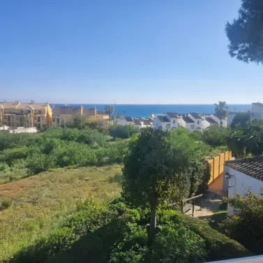 Продажа двухуровневого пентхауса в Costabella