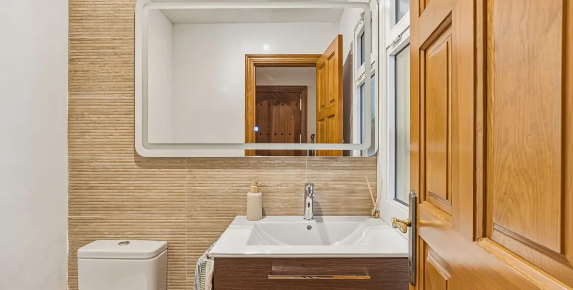 Продажа таунхауса в Las Lagunas 12