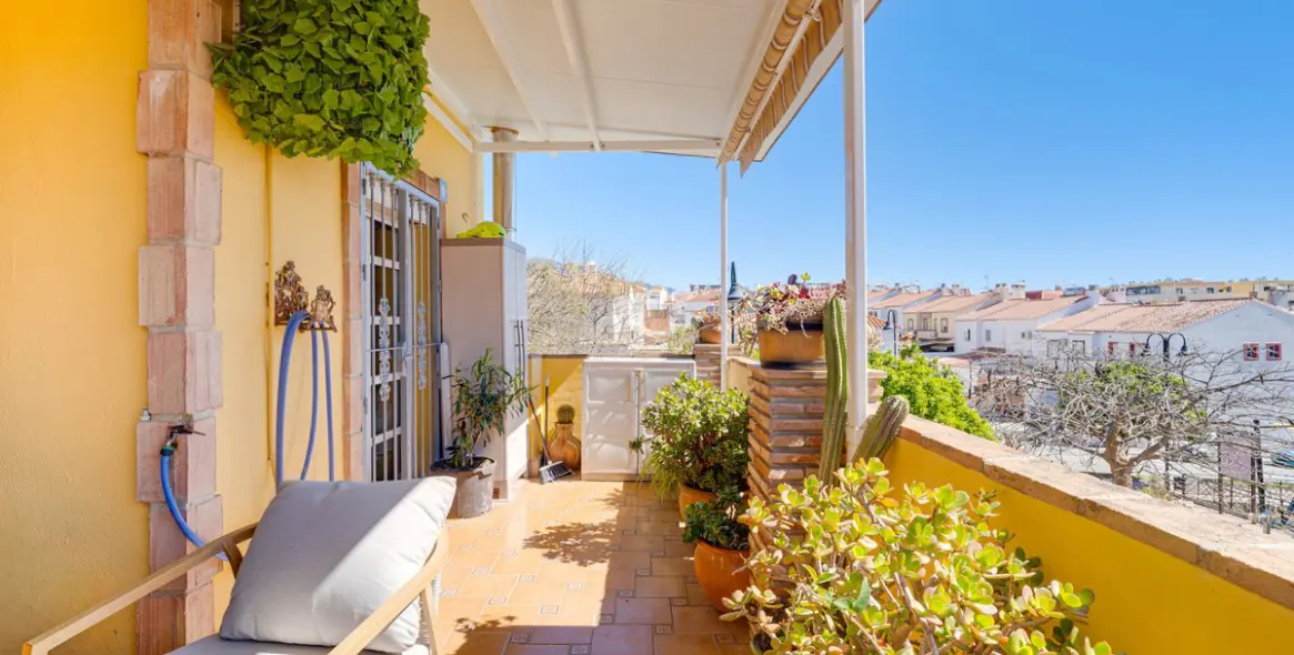 Продажа таунхауса в Las Lagunas 22