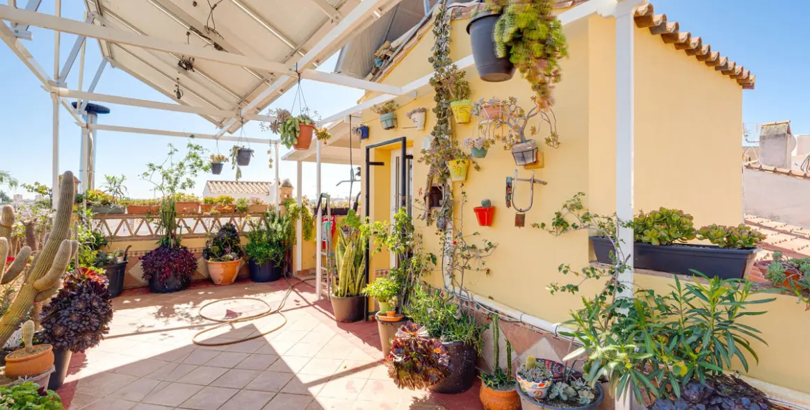 Продажа таунхауса в Las Lagunas 23