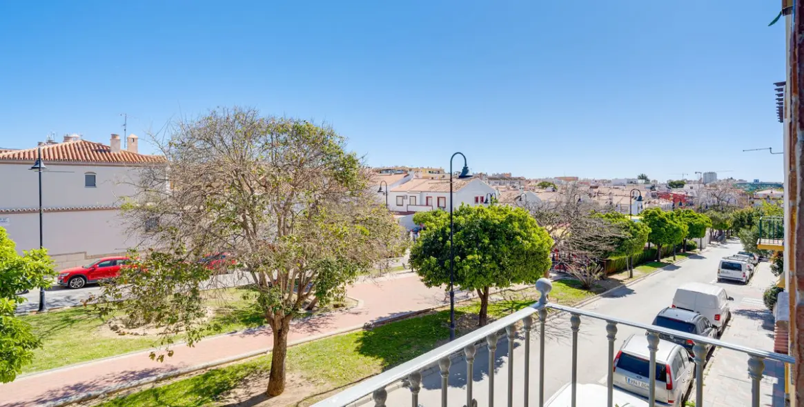 Продажа таунхауса в Las Lagunas 24