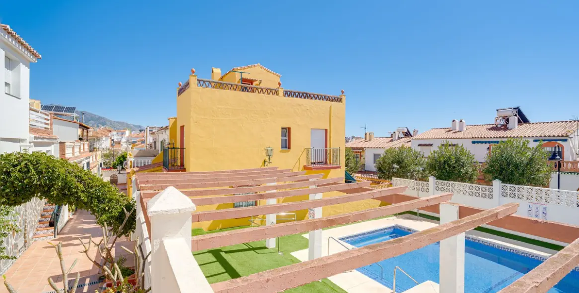 Продажа таунхауса в Las Lagunas 31