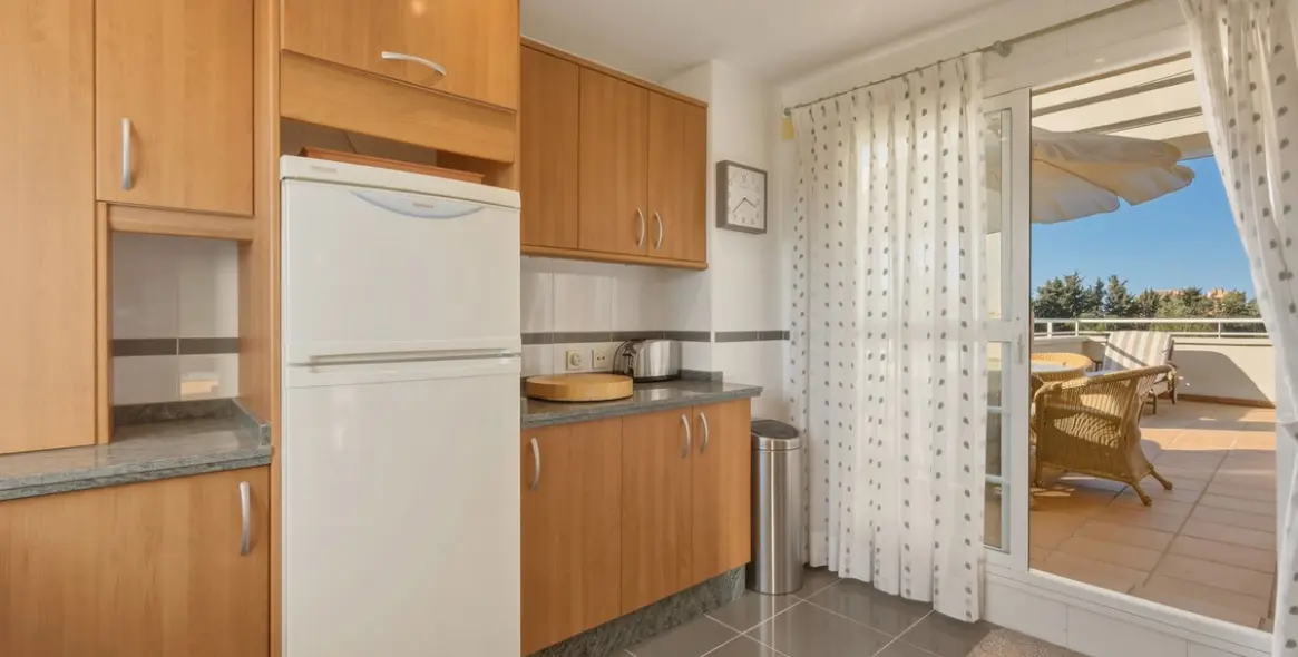 Sale of penthouse duplex in Estepona 15