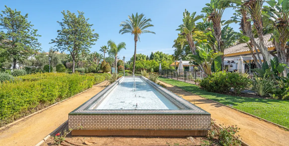 Venta de apartamento en planta media en Nueva Andalucía 29