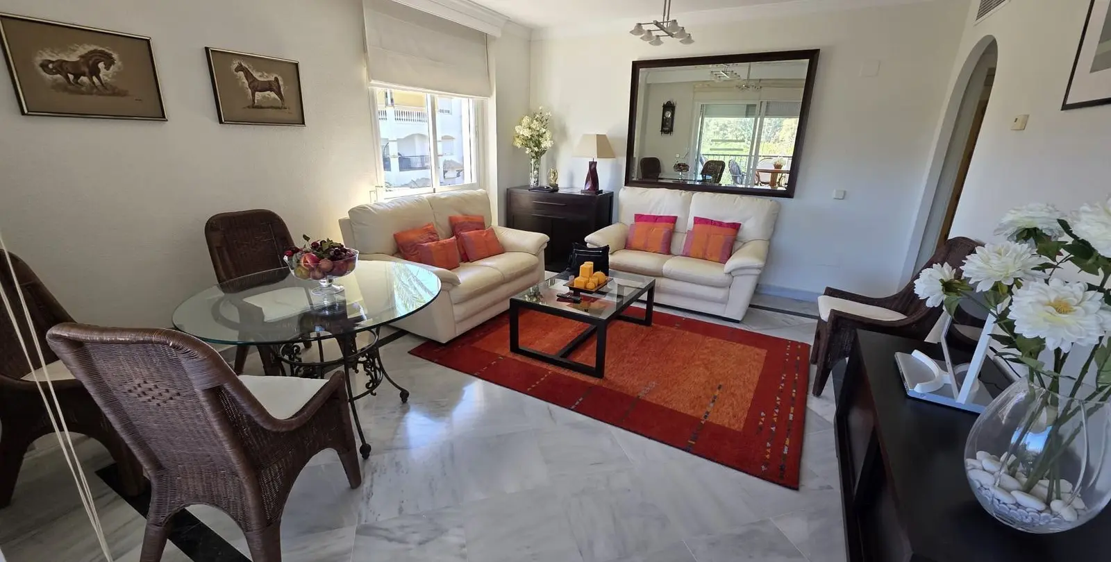 Sale of middle floor apartment in Nueva Andalucía 4