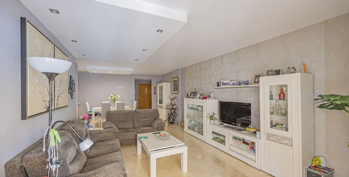 Sale of middle floor apartment in Guadalmina Alta 3