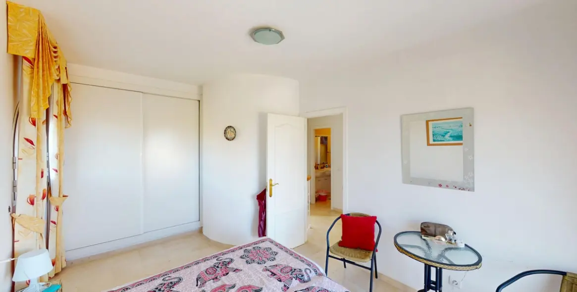 Продажа  отдельно стоящей виллы в Algarrobo 24