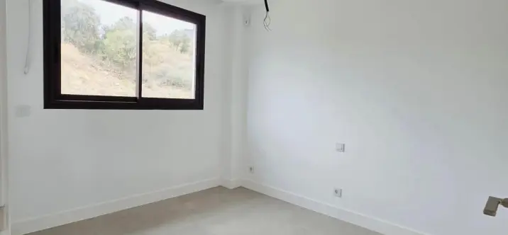 Продажа апартаментов на среднем этаже в Fuengirola 2