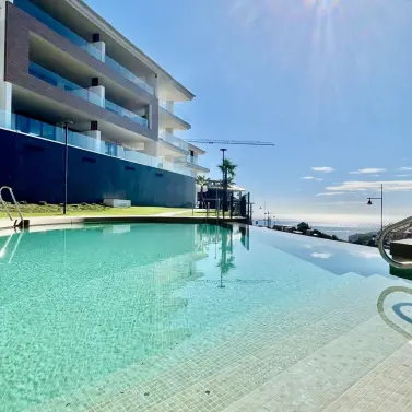 Продажа апартаментов на среднем этаже в Fuengirola