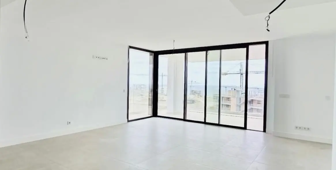 Sale of middle floor apartment in Fuengirola 7