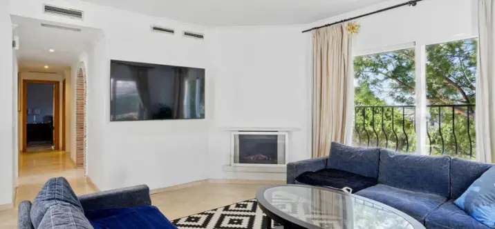 Venta de ático dúplex en Nueva Andalucía 4