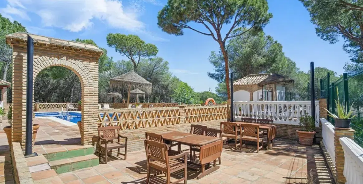 Sale of penthouse duplex in Nueva Andalucía 20