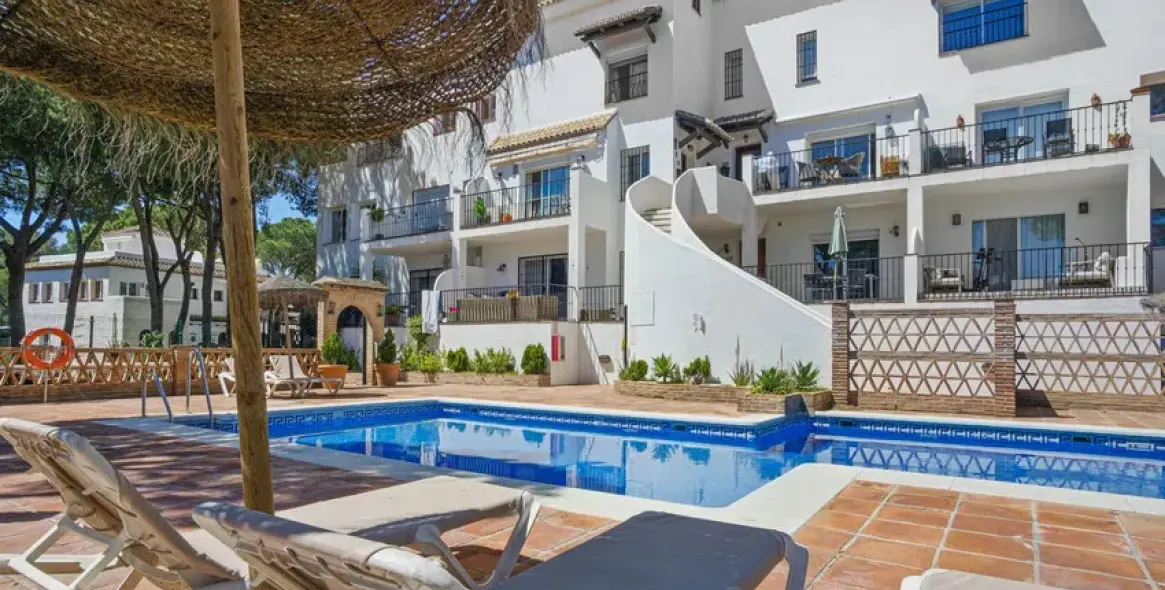 Sale of penthouse duplex in Nueva Andalucía 23