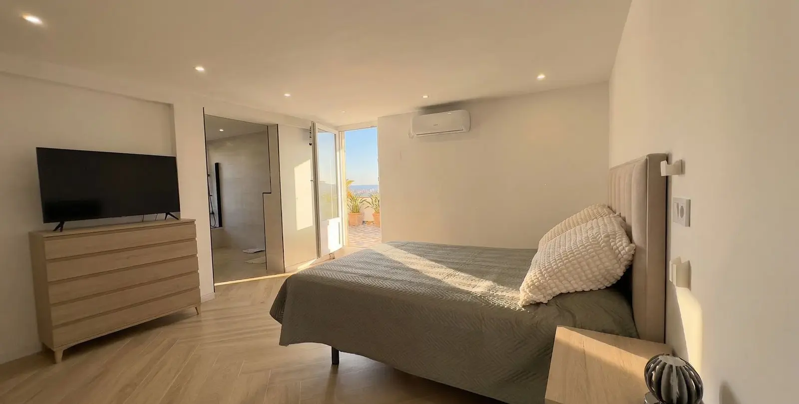 Venta de casa pareada en Calahonda 11