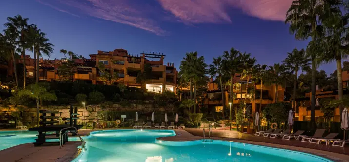 Venta de apartamento en planta baja en Nueva Andalucía 0