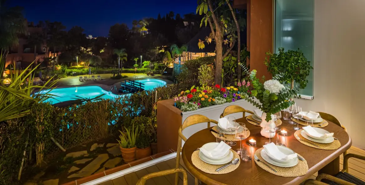 Sale of ground floor apartment in Nueva Andalucía 3