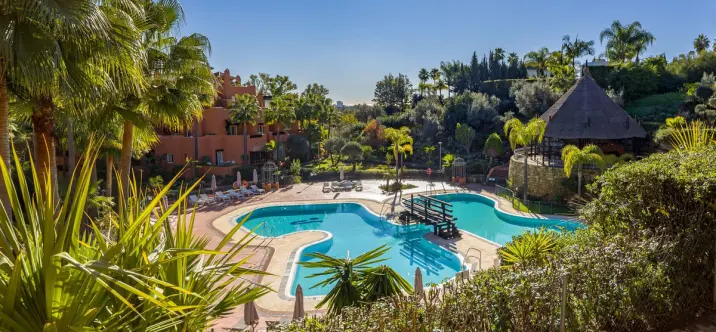 Venta de apartamento en planta baja en Nueva Andalucía 3