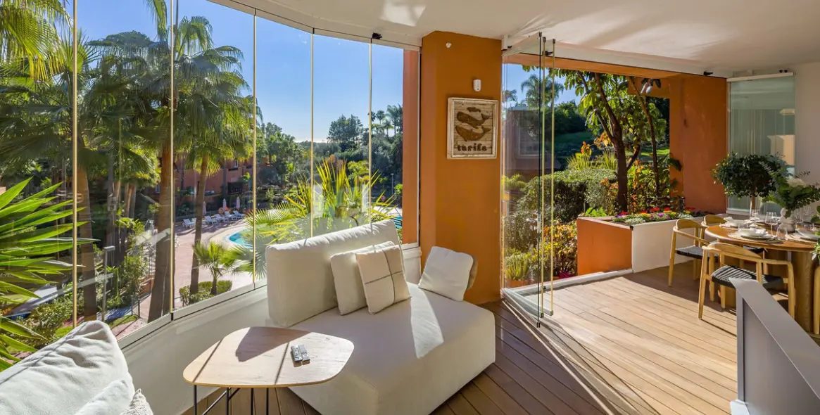 Sale of ground floor apartment in Nueva Andalucía 5