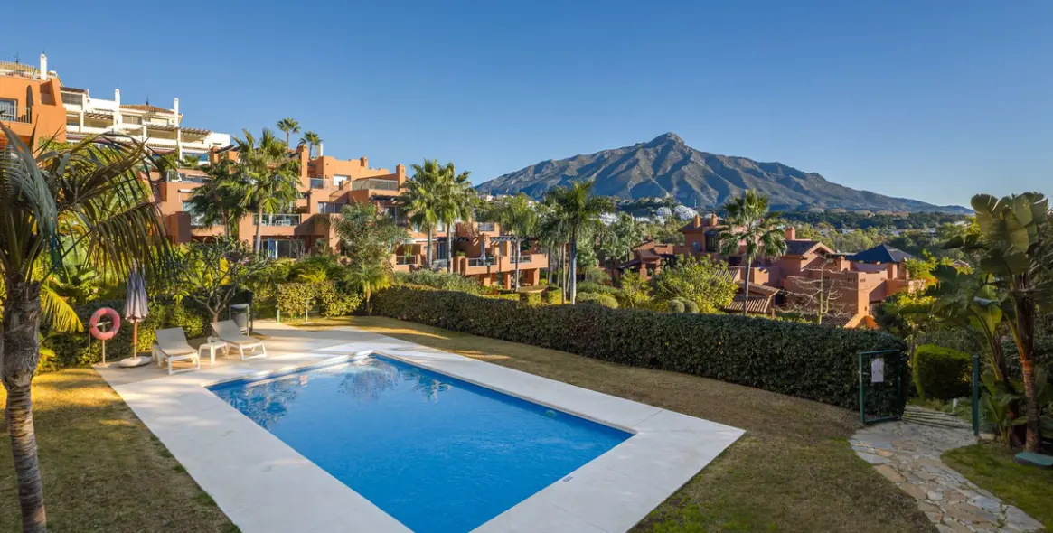 Sale of ground floor apartment in Nueva Andalucía 22