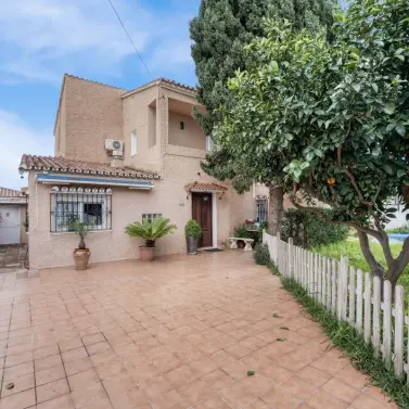 Sale of detached villa in Málaga