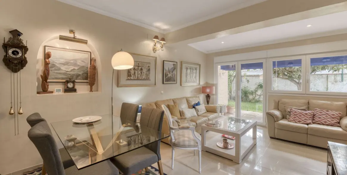 Sale of detached villa in Málaga 6
