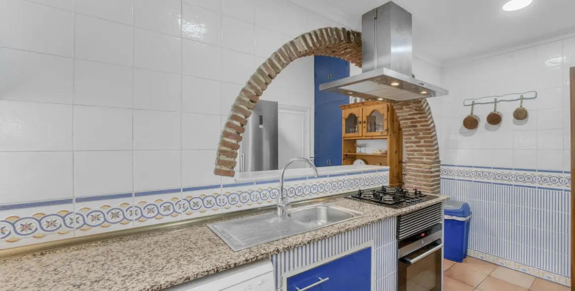 Sale of detached villa in Málaga 15