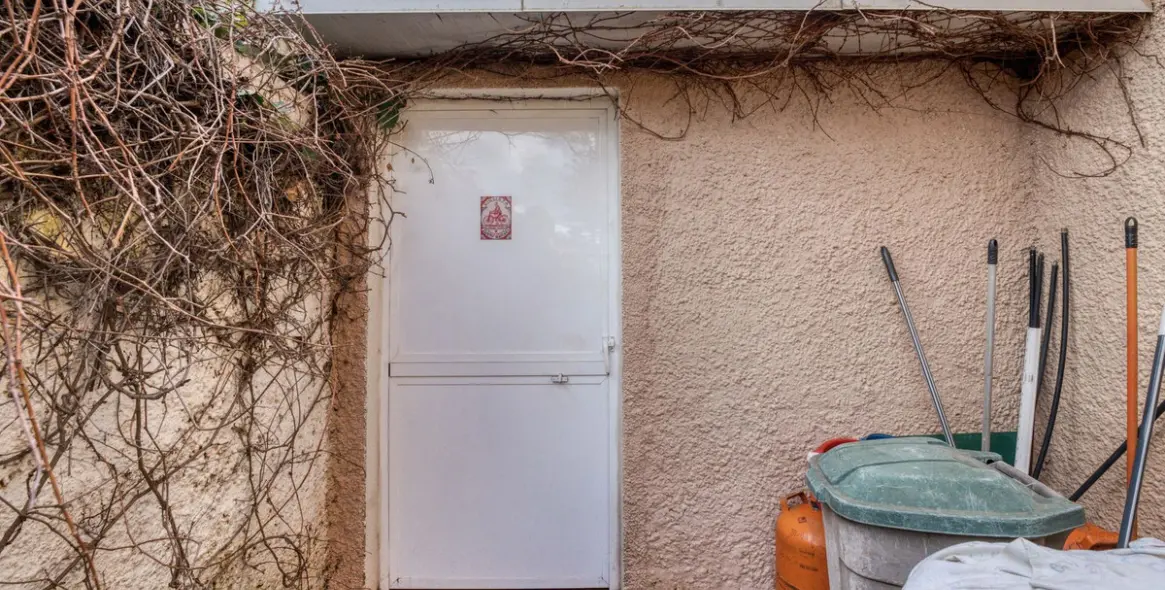 Sale of detached villa in Málaga 76