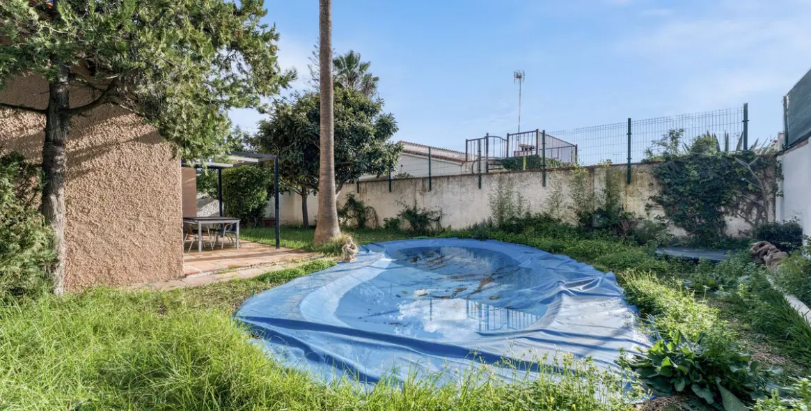 Sale of detached villa in Málaga 79