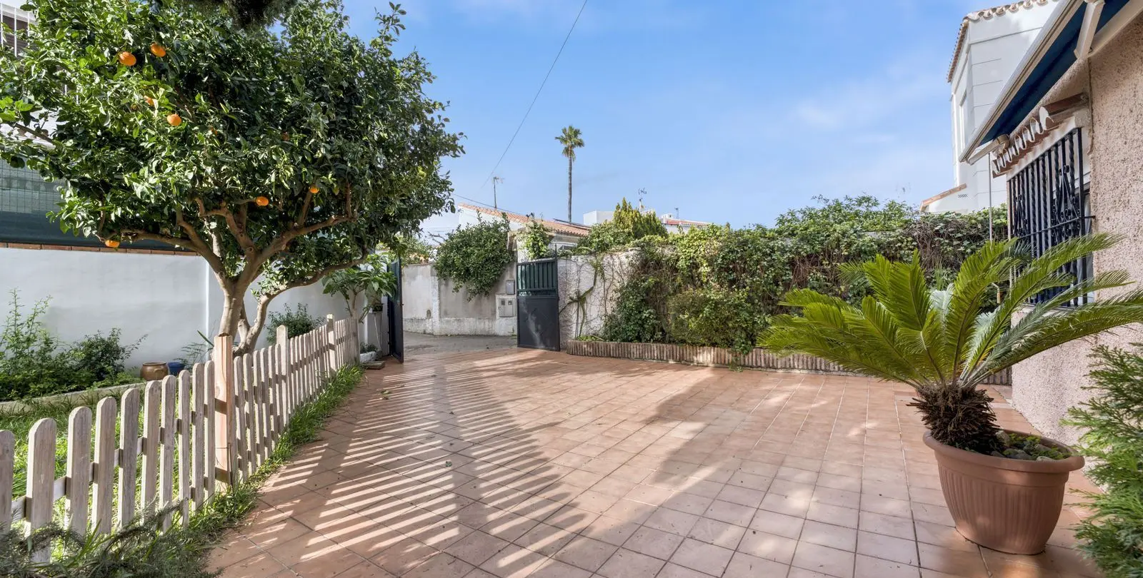 Sale of detached villa in Málaga 51