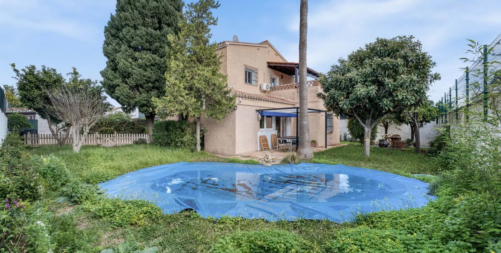 Sale of detached villa in Málaga 59