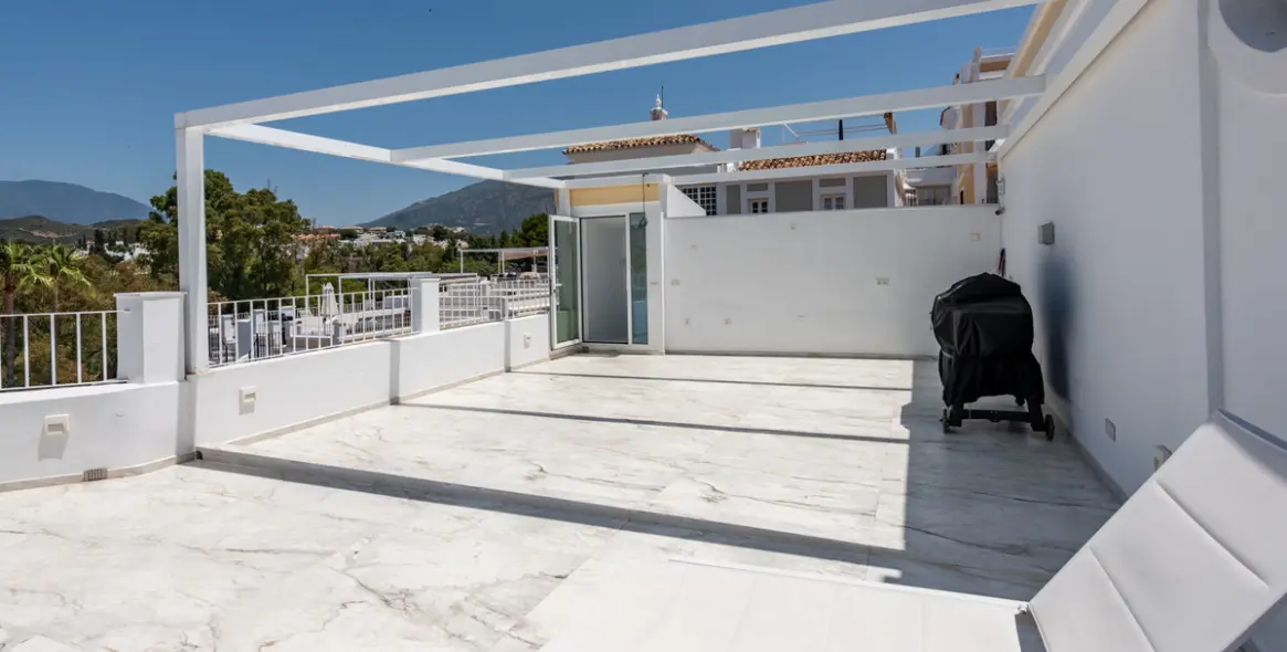 Venta de adosado en Nueva Andalucía 2