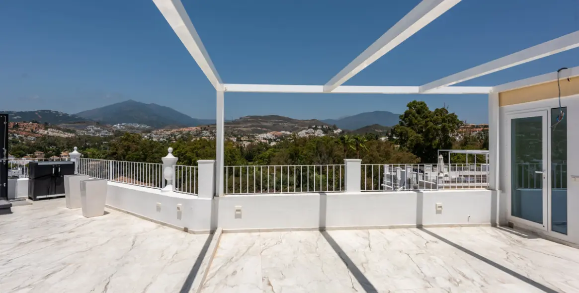 Venta de adosado en Nueva Andalucía 32