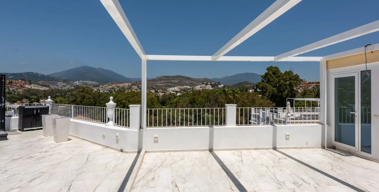 Venta de adosado en Nueva Andalucía 32