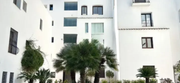 Sale of middle floor apartment in Marbella 0