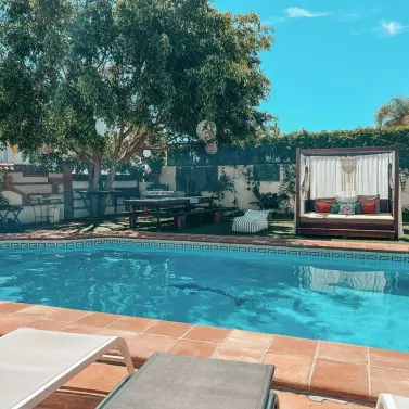 Venta de villa independiente en Nueva Andalucía