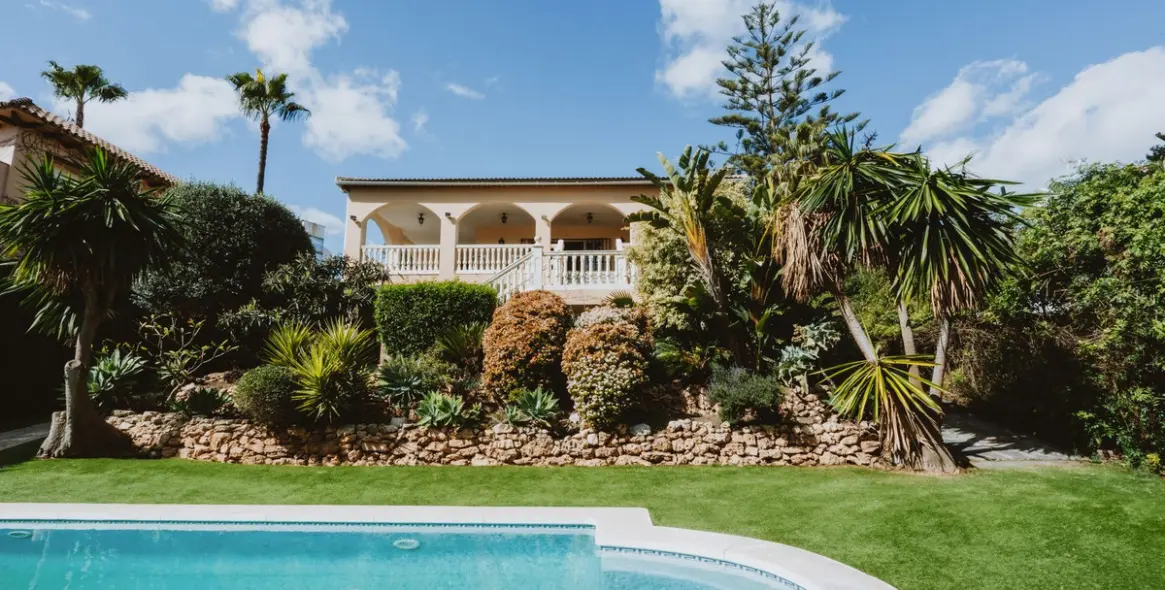 Venta de villa independiente en Marbesa 2