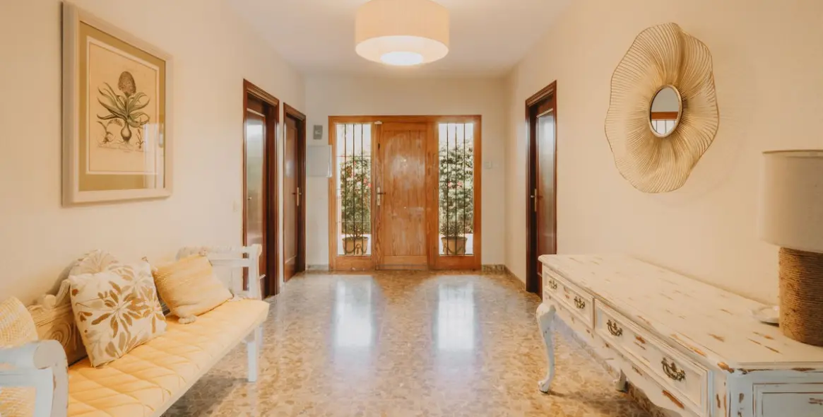 Venta de villa independiente en Marbesa 11