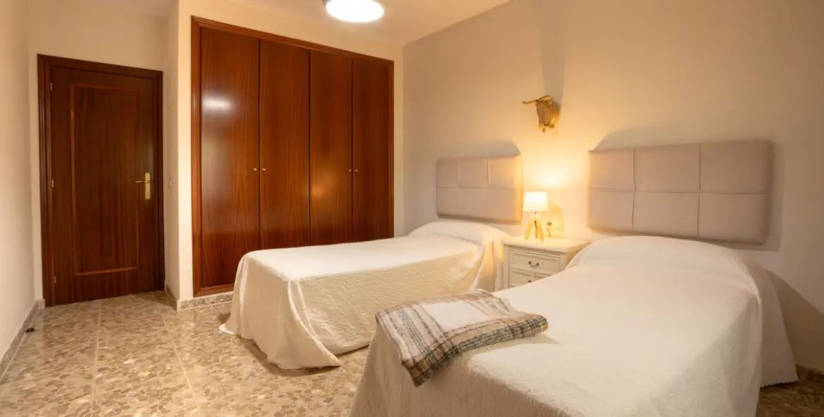 Venta de villa independiente en Marbesa 24