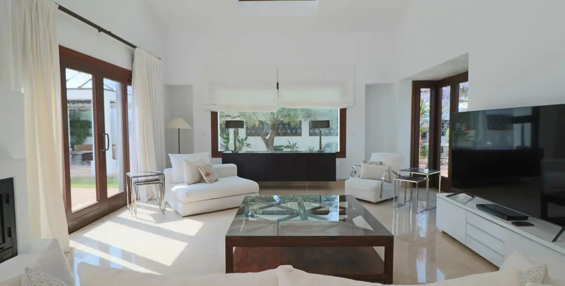 Venta de villa independiente en Guadalmina Alta 2