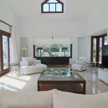 Venta de villa independiente en Guadalmina Alta