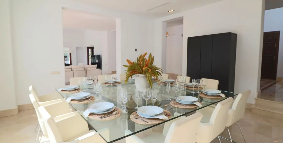 Venta de villa independiente en Guadalmina Alta 3