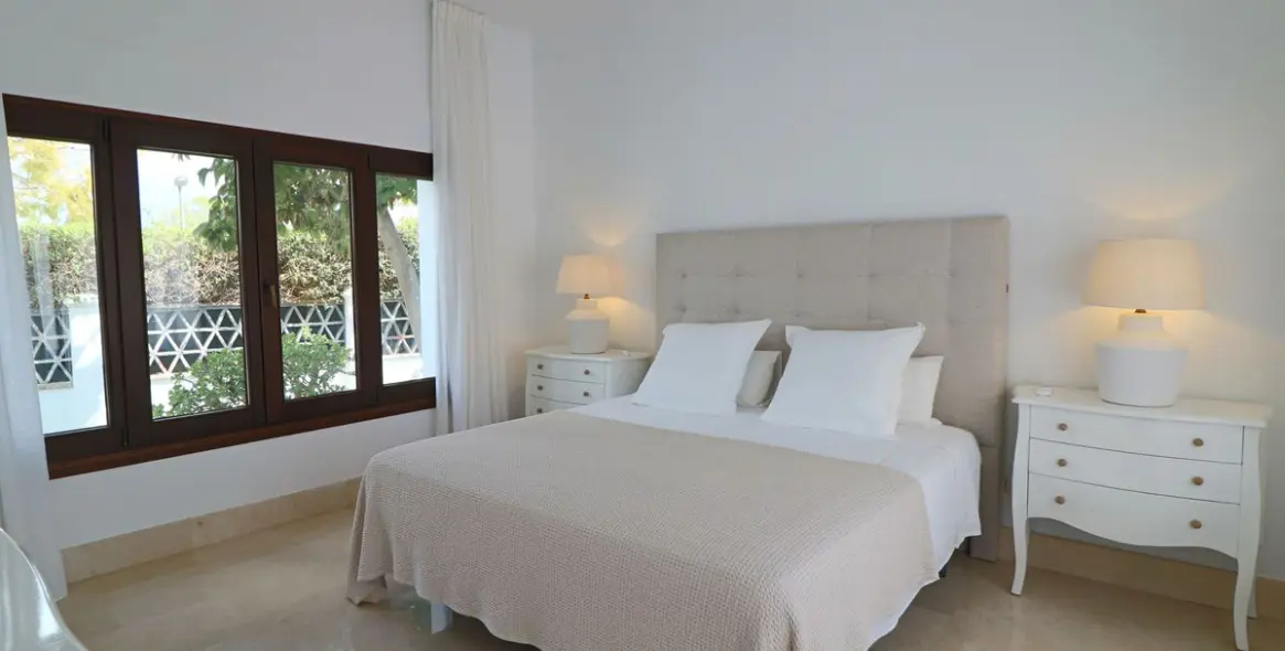 Venta de villa independiente en Guadalmina Alta 4