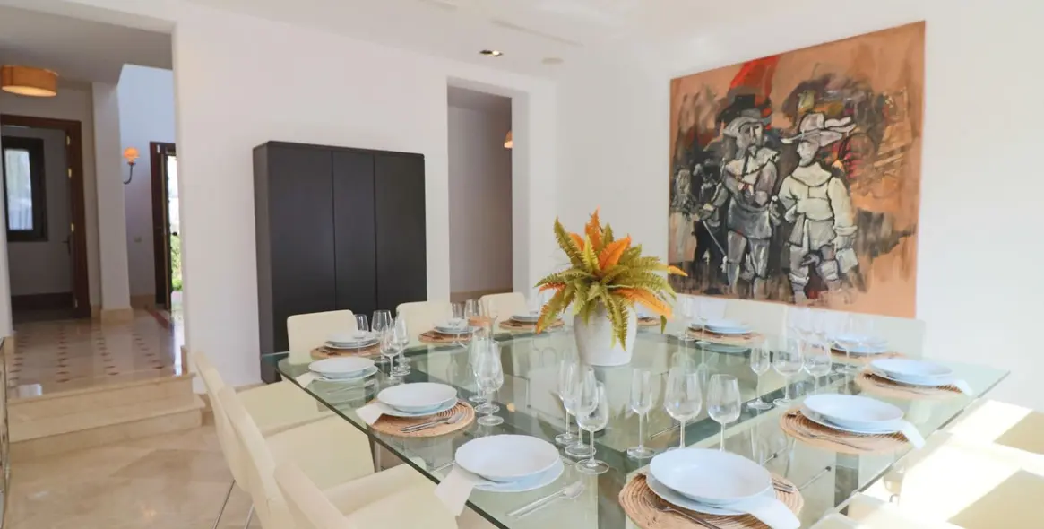 Venta de villa independiente en Guadalmina Alta 9