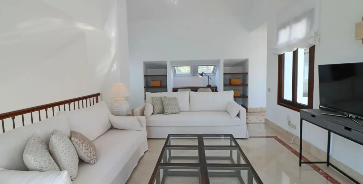 Venta de villa independiente en Guadalmina Alta 15