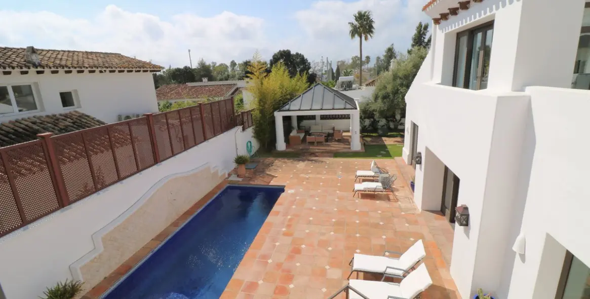 Venta de villa independiente en Guadalmina Alta 22