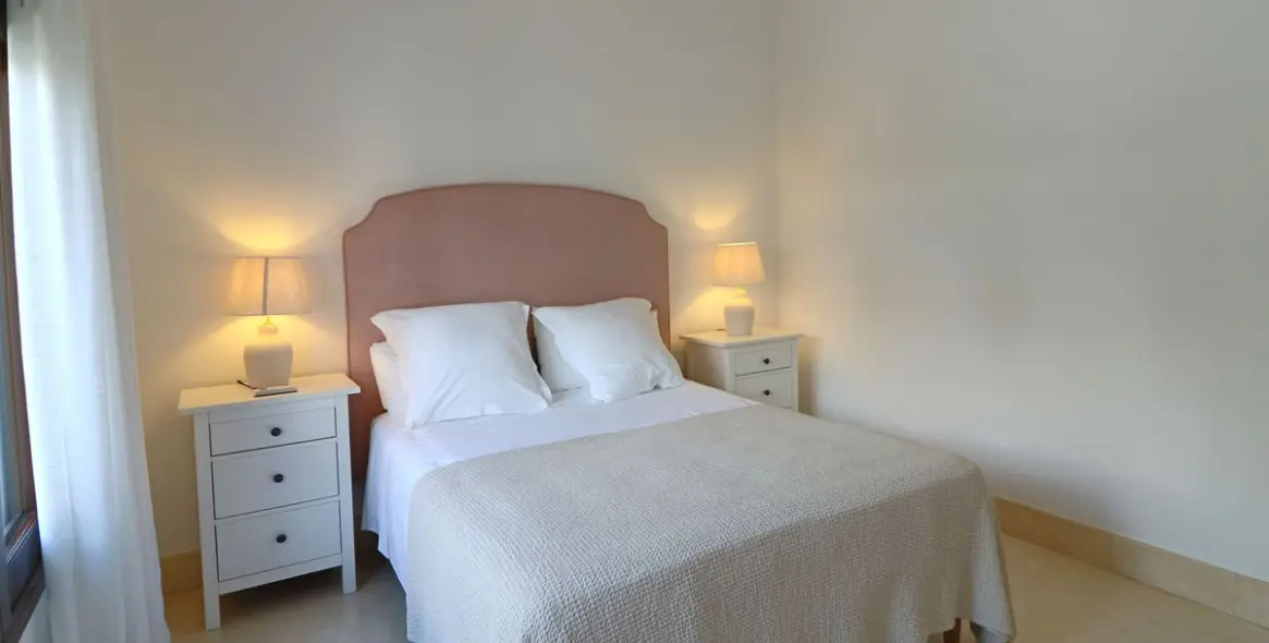 Venta de villa independiente en Guadalmina Alta 27