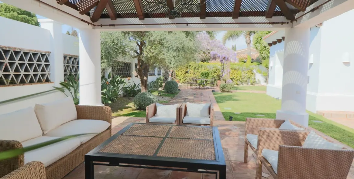 Venta de villa independiente en Guadalmina Alta 32