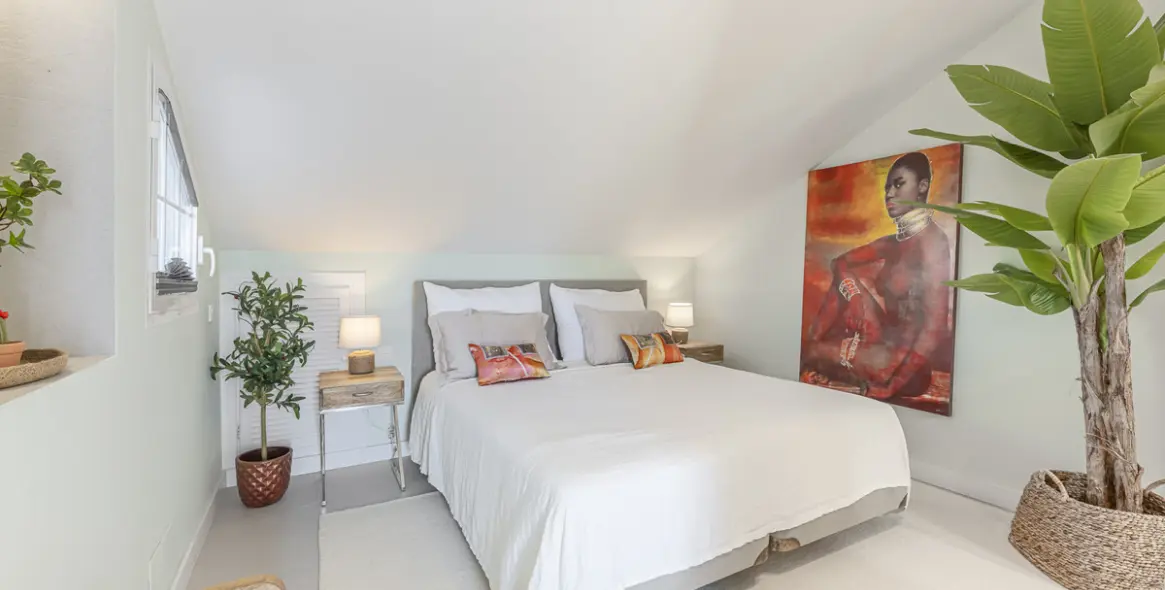 Sale of townhouse in The Golden Mile 23