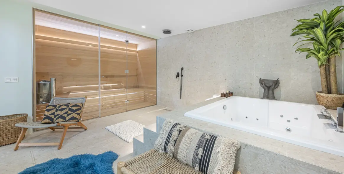 Sale of townhouse in The Golden Mile 42