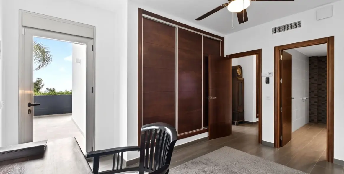 Venta de villa independiente en Valtocado 30